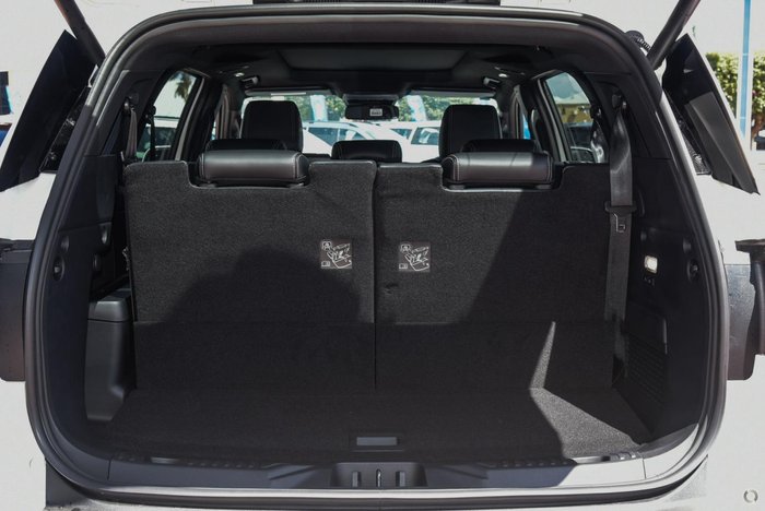 2025 Ford Everest Platinum MY25.25 4X4 Dual Range Arctic White