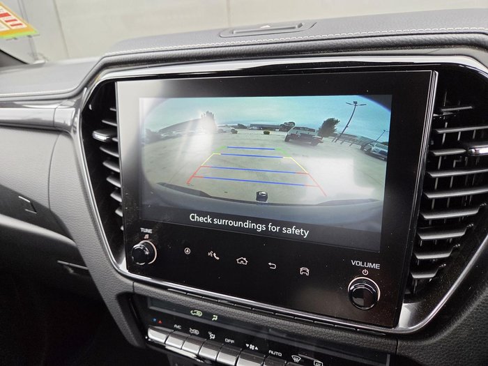 2025 Isuzu D-MAX BLADE