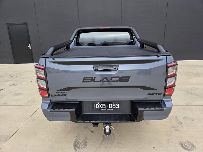 2025 Isuzu D-MAX BLADE