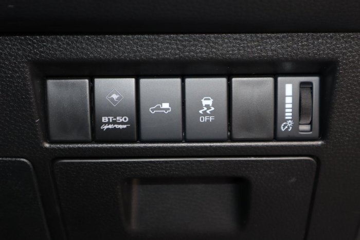 2025 Mazda BT-50 XTR