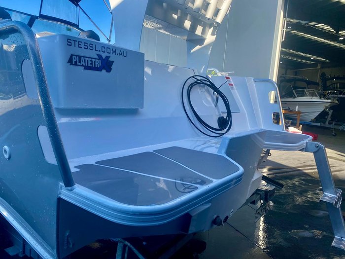 2023 Stessl 530 Bluewater Runabout