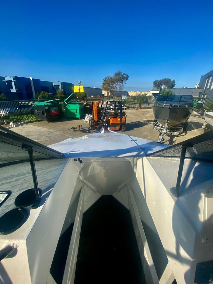 2023 Stessl 530 Bluewater Runabout