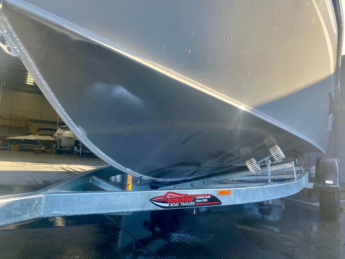 2023 Stessl 530 Bluewater Runabout