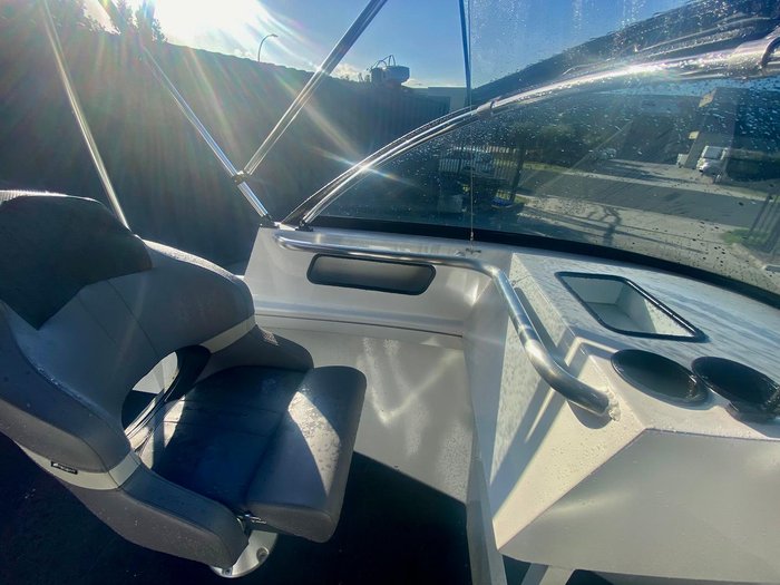 2023 Stessl 530 Bluewater Runabout