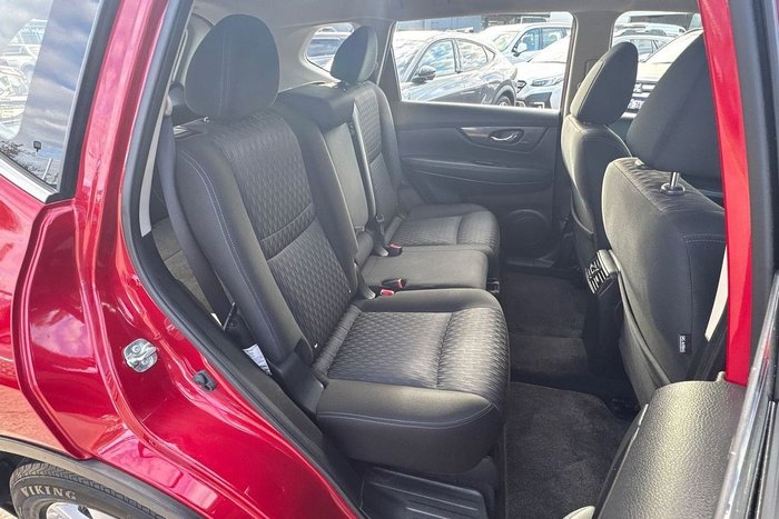 2019 Nissan X-TRAIL ST