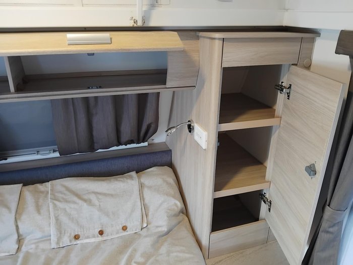 2016 Jayco Journey Couples Pop Top 17.6Ft Sperate Toilet And Shower