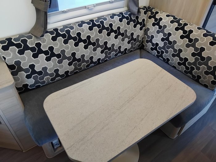 2016 Jayco Journey Couples Pop Top 17.6Ft Sperate Toilet And Shower