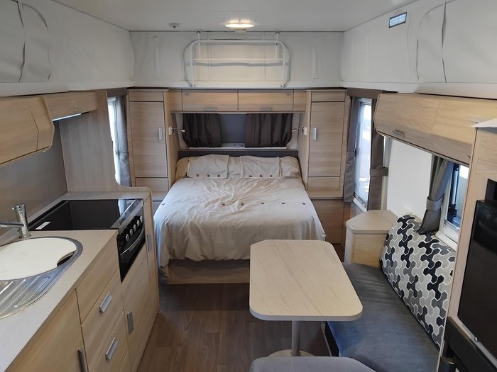 2016 Jayco Journey Couples Pop Top 17.6Ft Sperate Toilet And Shower