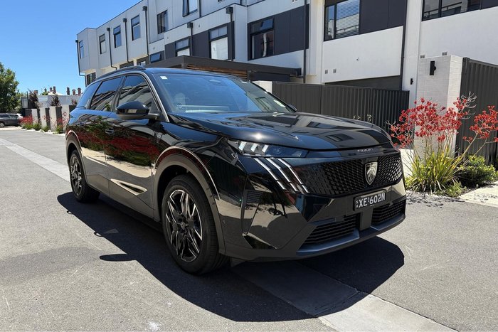 2025 Peugeot 5008