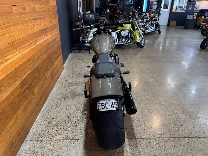 2019 Harley-davidson FXBRS BREAKOUT (114) Gray Haze