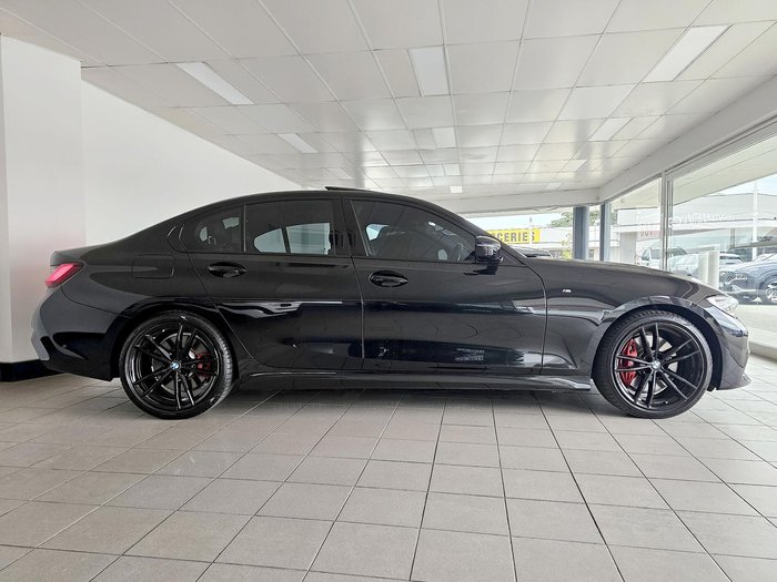 2022 BMW 3 Series 330i M Sport G20 Black Sapphire