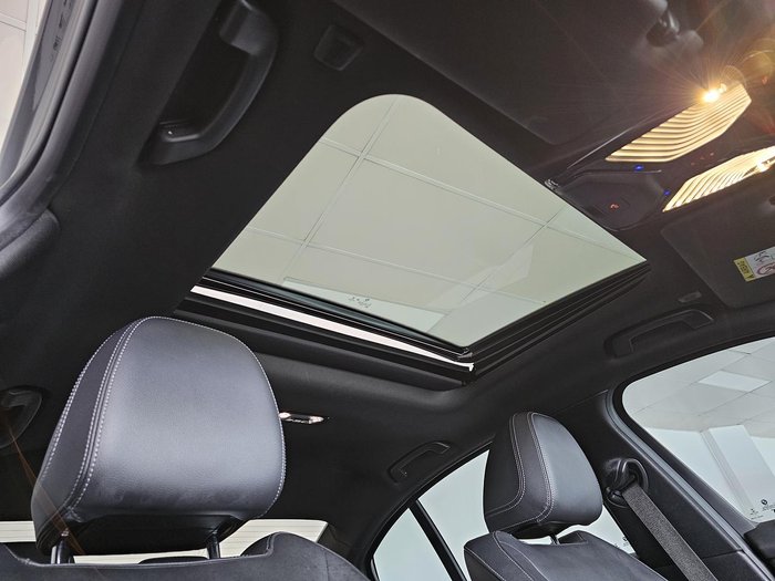 2022 BMW 3 Series 330i M Sport G20 Black Sapphire