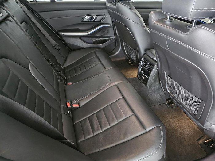 2022 BMW 3 Series 330i M Sport G20 Black Sapphire
