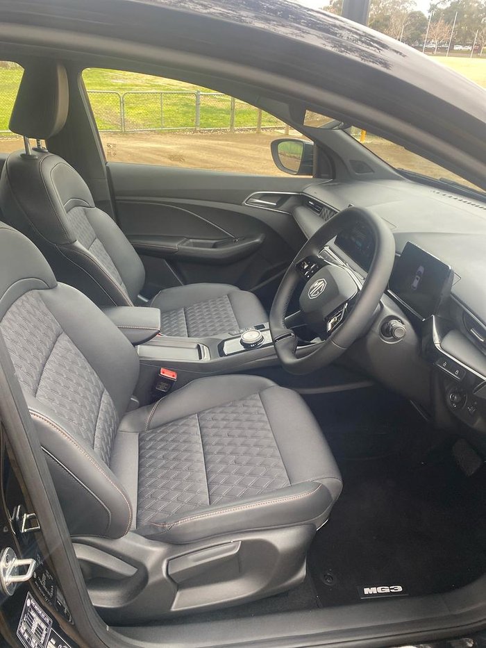 2025 MG MG3 Essence MY25.5 Black Pearl