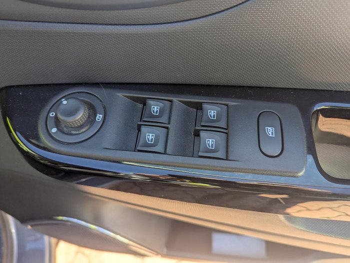 2016 Renault Captur Dynamique J87 Mercury Grey