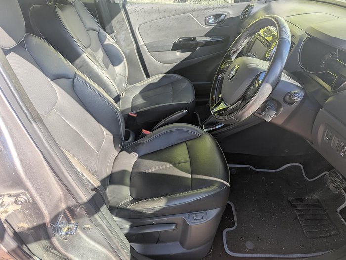 2016 Renault Captur Dynamique J87 Mercury Grey