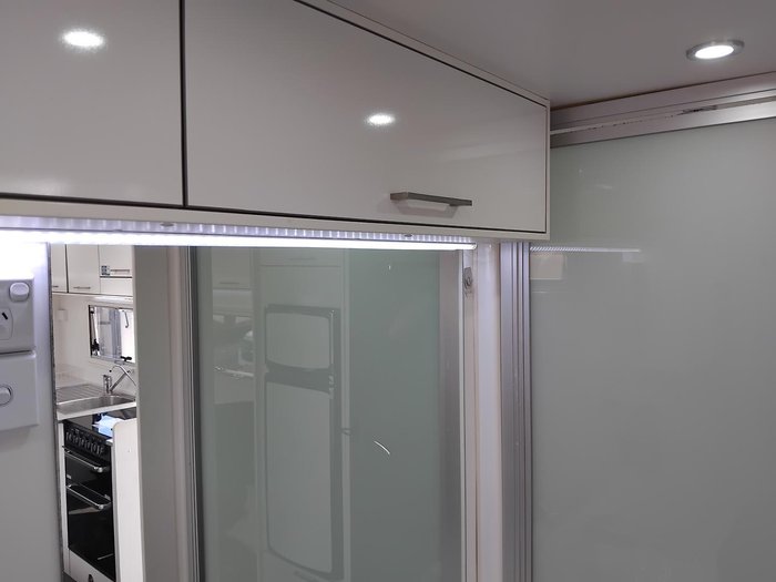 2016 New Age Caravans 23Ft Oz Classic With Recliner Lounge Chairs Price Reduction!