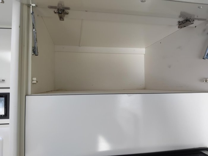 2016 New Age Caravans 23Ft Oz Classic With Full Ensuite And Recliner Lounge Chairs