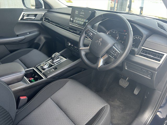 2023 MITSUBISHI Outlander