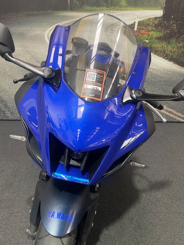 2022 Yamaha YZF-R7LA Blue