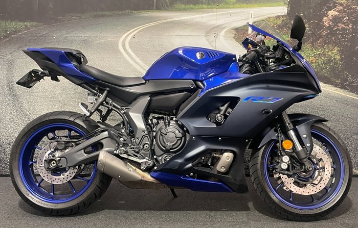 2022 Yamaha YZF-R7LA Blue