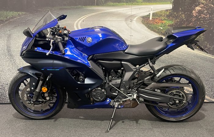 2022 Yamaha YZF-R7LA Blue