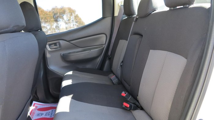 2016 Mitsubishi Triton GLX MQ MY16 4X4 Dual Range White