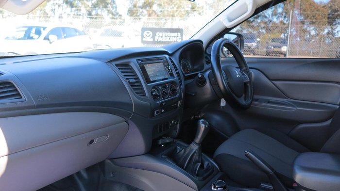 2016 Mitsubishi Triton GLX MQ MY16 4X4 Dual Range White
