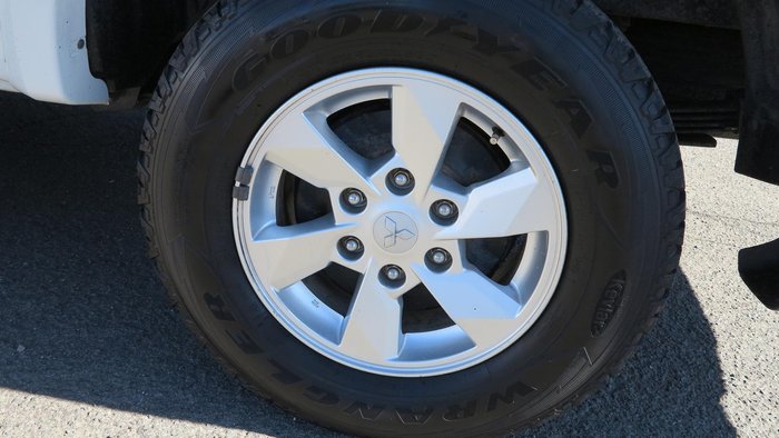 2016 Mitsubishi Triton GLX MQ MY16 4X4 Dual Range White