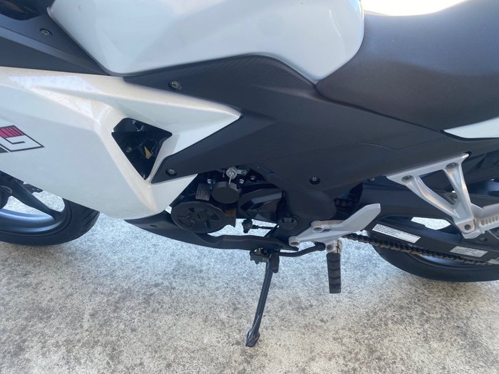 2021 BRAAAP MOTO 3 White