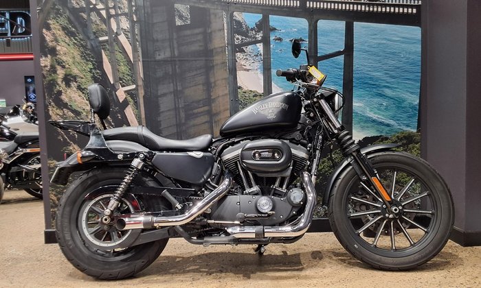 2015 Harley-Davidson Iron 883 (XL883N) Sportster Black