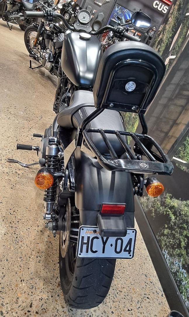 2015 Harley-Davidson Iron 883 (XL883N) Sportster Black