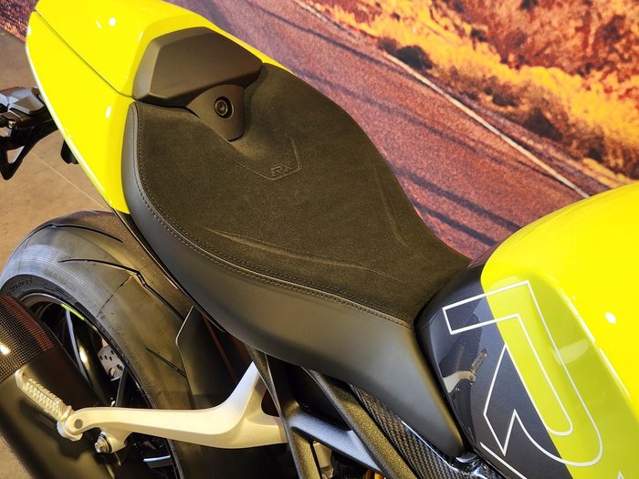 2025 Triumph Speed Triple 1200 RX limited Edition Speed Triple Yellow