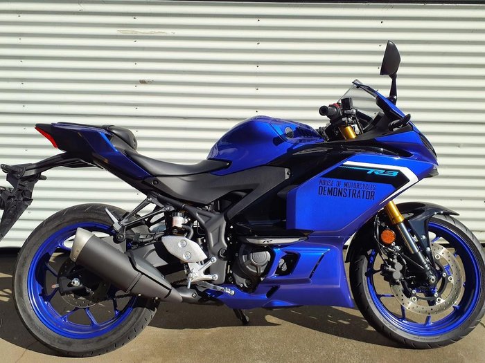 2025 Yamaha YZF-R3 R3 Blue