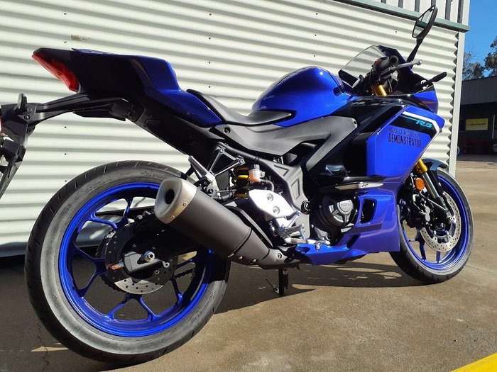 2025 Yamaha YZF-R3 R3 Blue