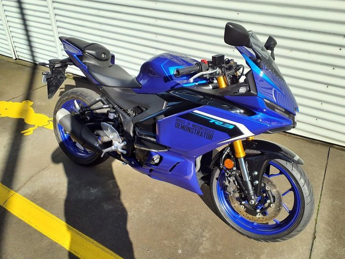 2025 Yamaha YZF-R3 R3 Blue