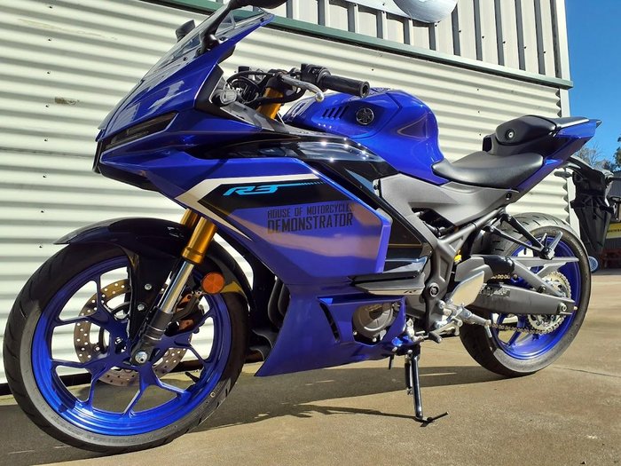 2025 Yamaha YZF-R3 R3 Blue