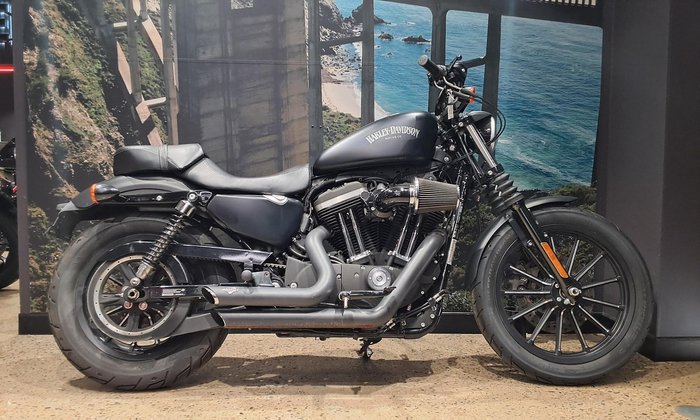 2013 Harley-Davidson Iron 883 (XL883N) Sportster Black