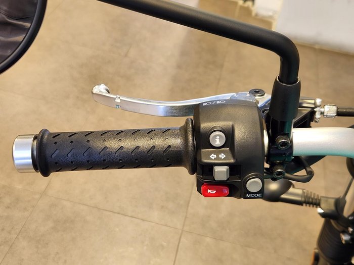2025 Triumph Scrambler 900 Scrambler Blue