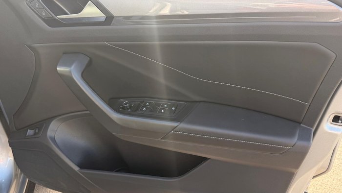 2025 Volkswagen T-Roc 110TSI Style