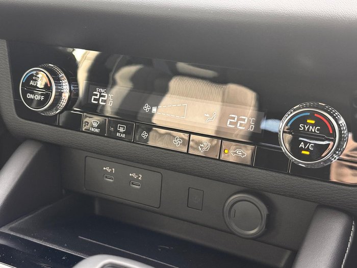 2025 Mitsubishi Outlander LS