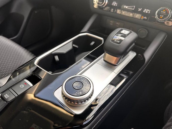 2025 Mitsubishi Outlander LS