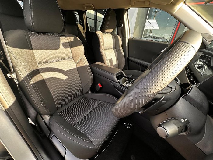 2025 Mitsubishi Outlander LS