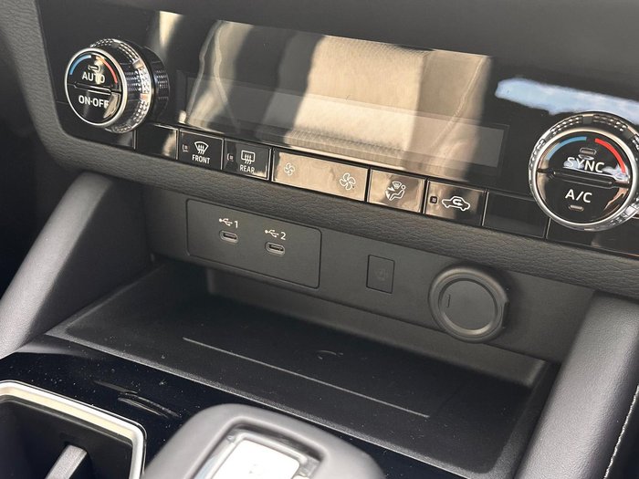 2025 Mitsubishi Outlander LS