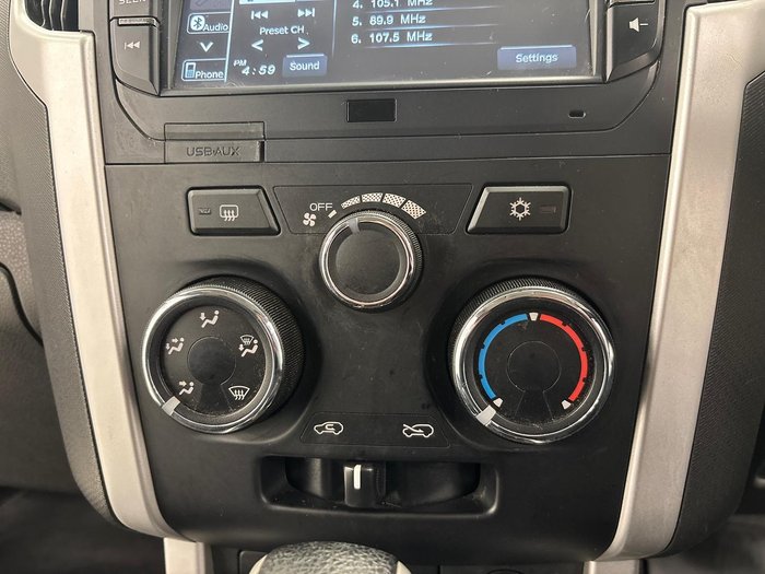 2017 Isuzu D-MAX LS-M MY17 4X4 Dual Range Titanium Silver