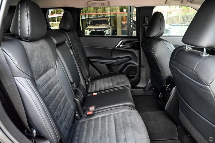 2025 Mitsubishi Outlander Aspire