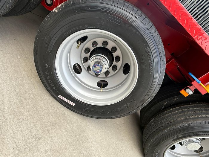 2025 CIMC 40' Drop Deck Skeletal