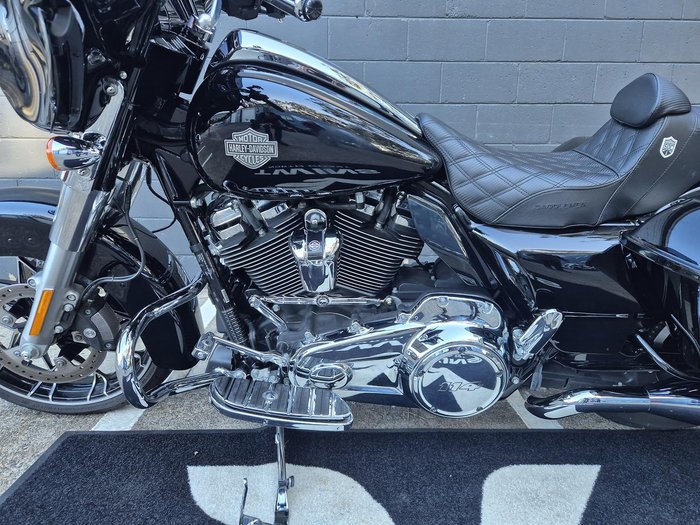 2023 Harley-Davidson Street Glide Special 114 (FLHXS) Touring Black