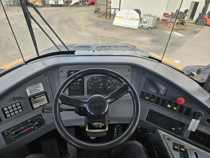 2004 Volvo A25d