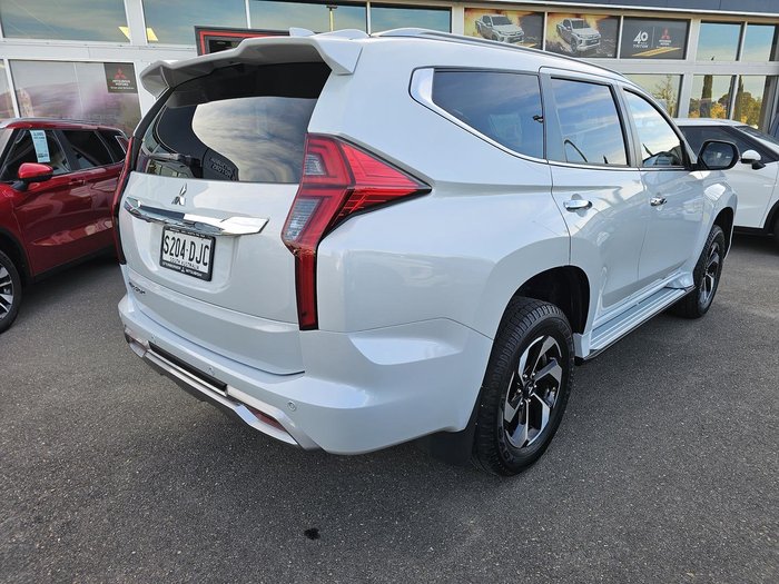 2024 Mitsubishi Pajero Sport Exceed